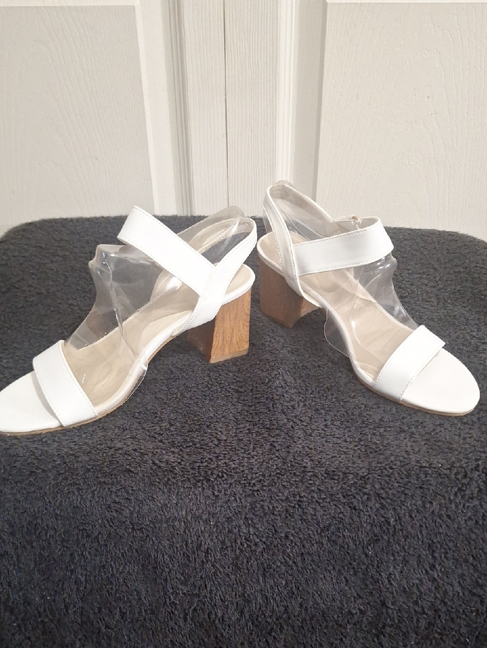 Vincci Block Heel Sandals - White - 6